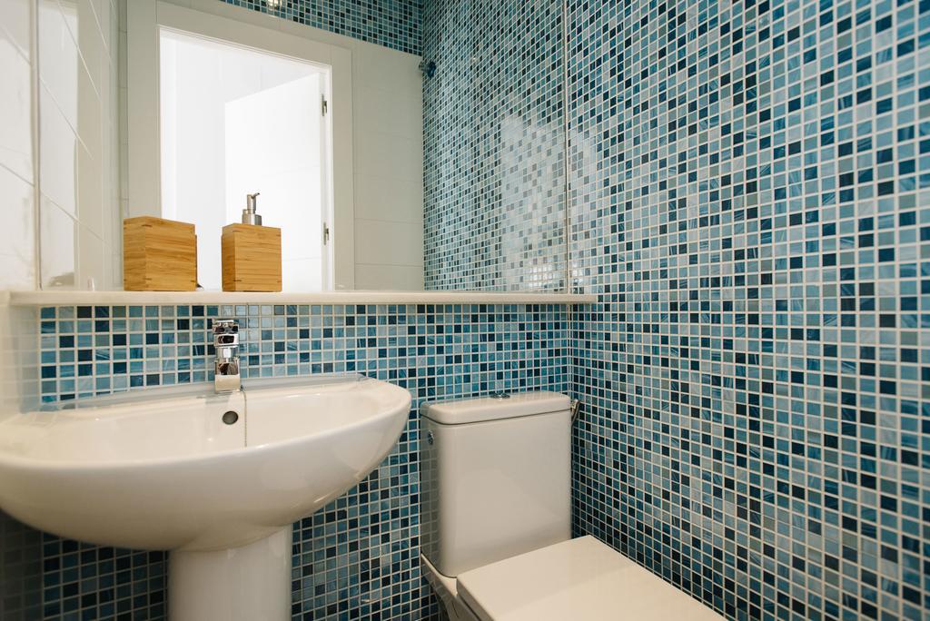 Hostly Acetres 2A-Penthouse In City Center-Fibre-Parking Opt Sevilha Exterior foto